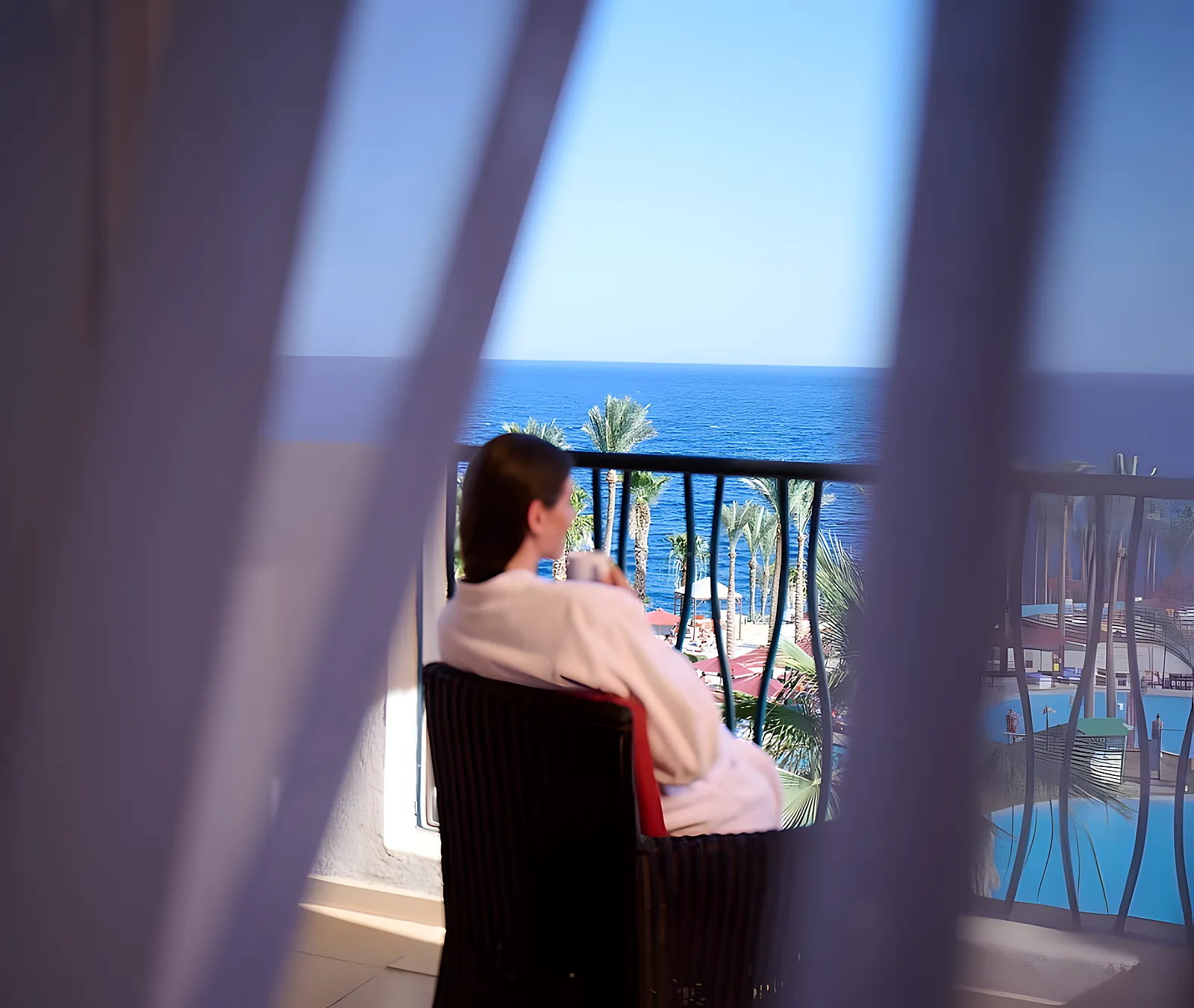 Sea Front Suite bedroom open to the horizon